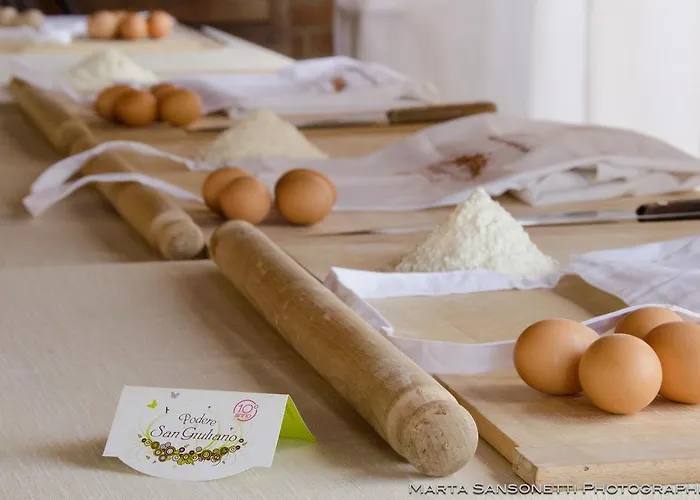 Podere San Giuliano مزرعة للإقامة